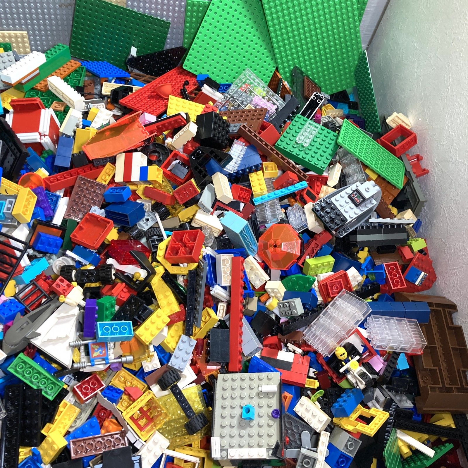 レゴ ブロック 大量 約10kgセット まとめ 基盤 船 車等 LEGO □ レゴ ブロック 大量 約10kgセット まとめ 基盤 船 車等 LEGO □