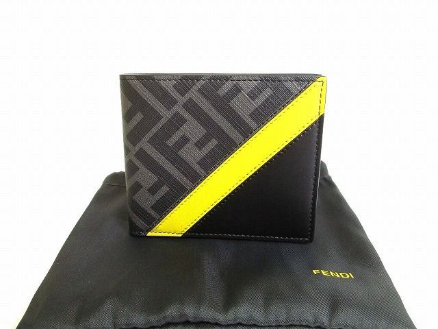 フェンディ FENDI ズッカ ファブリック レザー ダイアゴナル財布 2つ折り 札入れ コンパクト財布 コンパクトウォレット メンズ　【未使用保管品】