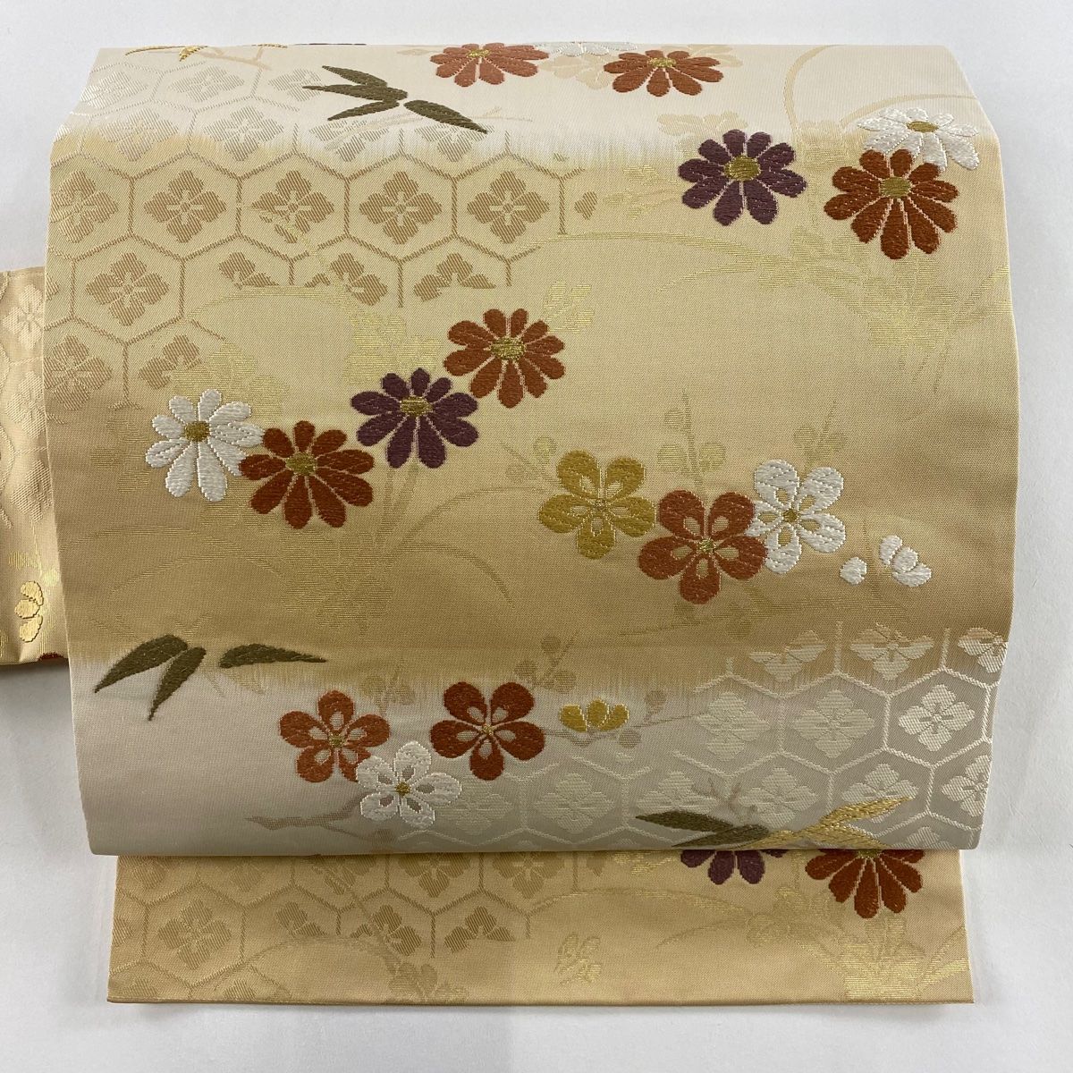 名古屋帯 秀品 関西仕立て 菊 梅 唐織 金糸 薄茶色 正絹