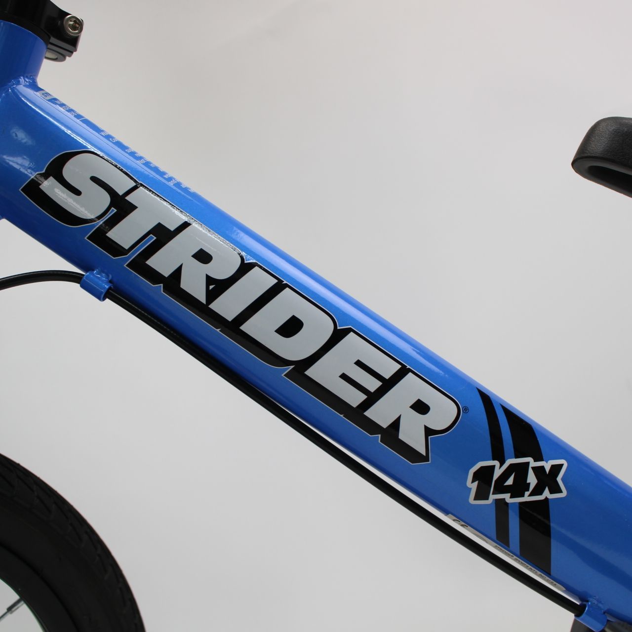 ストライダー キッズバイク STRIDER 14X ブルー　ペダル未使用 STRIDER ストライダー 14x ブルー キッズバイク 子供用自転車