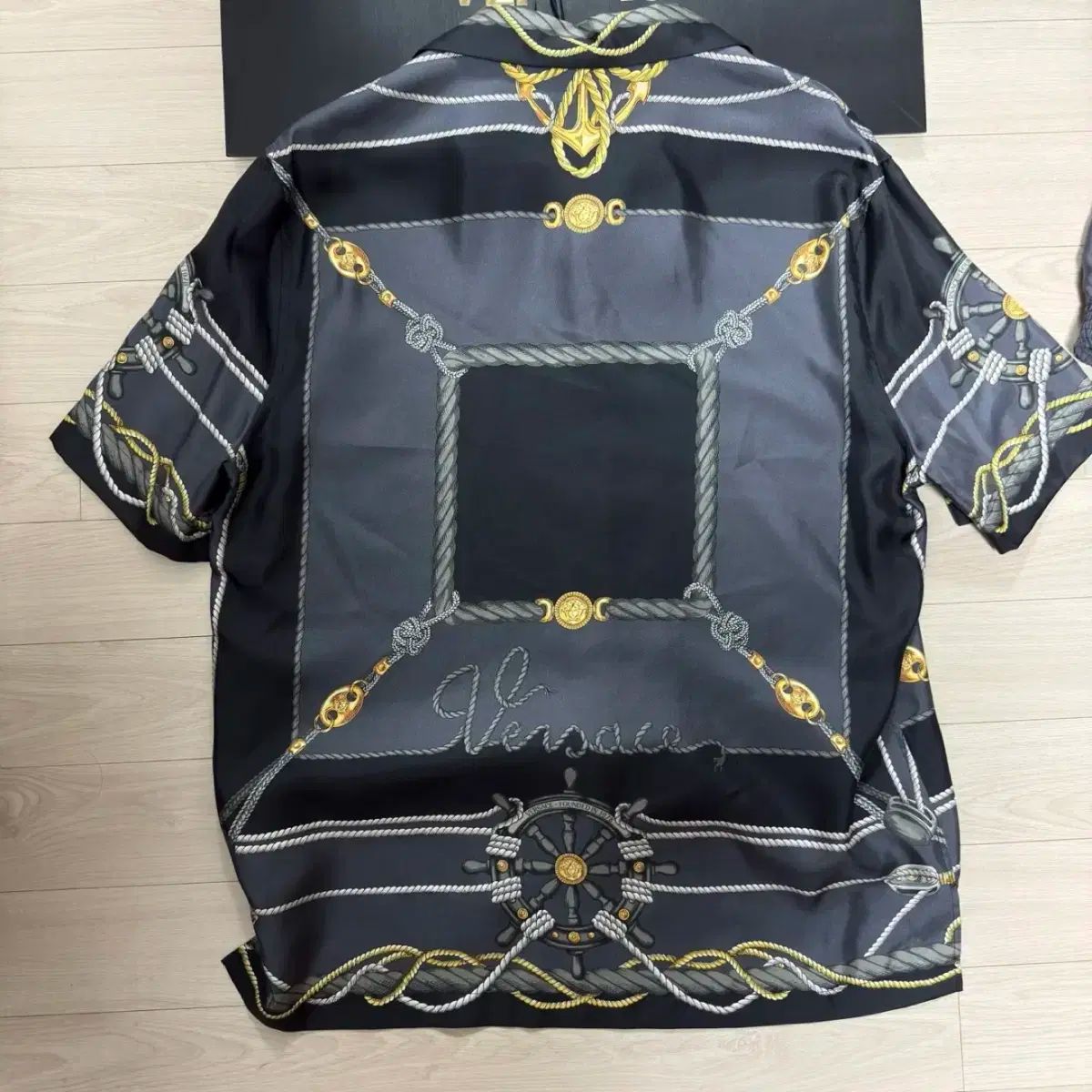 A.Versace ヴェルサーチ セットアップ　半袖半ズボン　Mサイズ ヴェルサーチ A.VERSACE 半袖 セットアップ Mサイズ オレンジ
