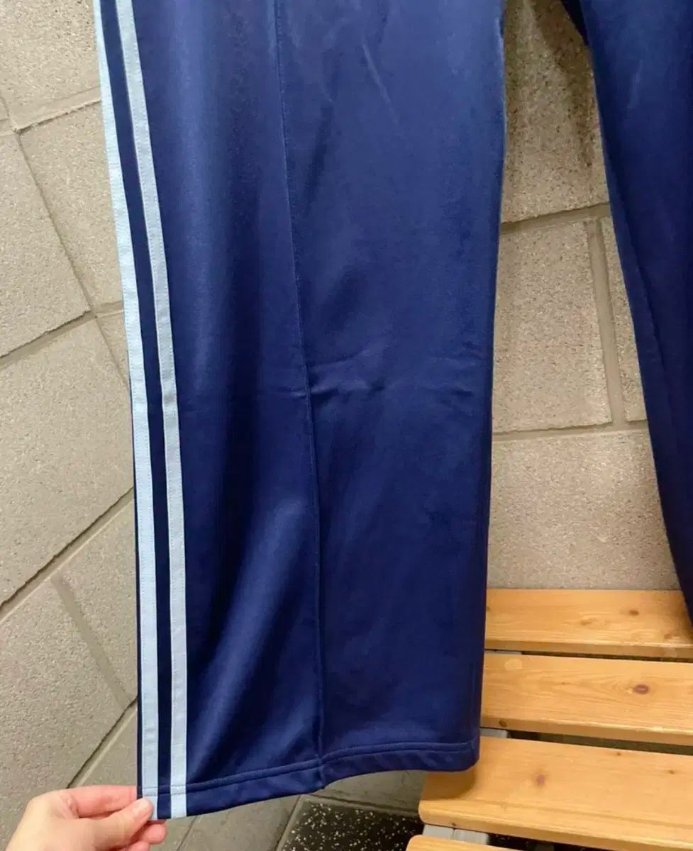 adidas アディダス ネイビー トラック パンツ s