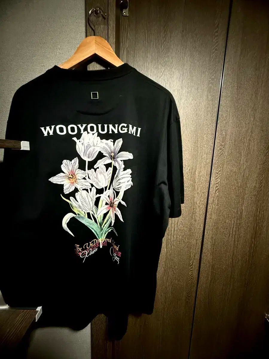 正規品 ウー ヨンミ フラワー 百 ロゴ Tシャツ CAMPINGPARCCENTRAL_COM