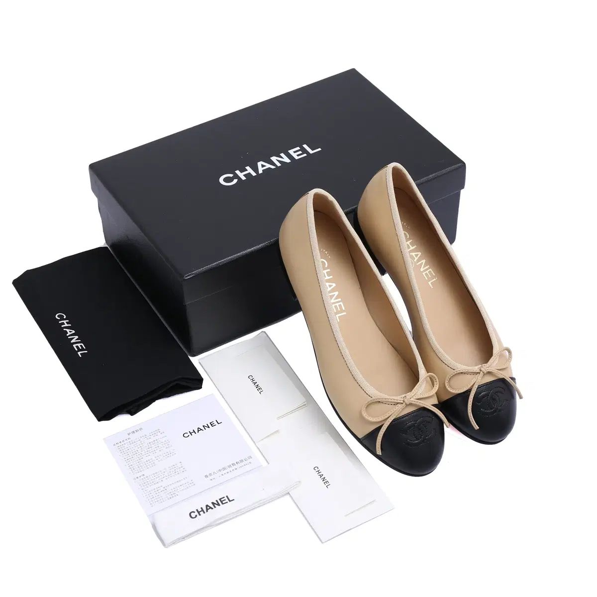 CHANEL(シャネル) フラット シューズ ベージュ - メルカリ
