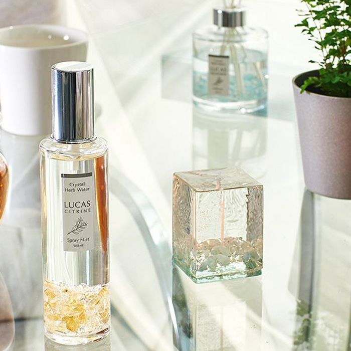 LUCAS ルカス ホワイトセージと天然石の入ったグミキャンドル