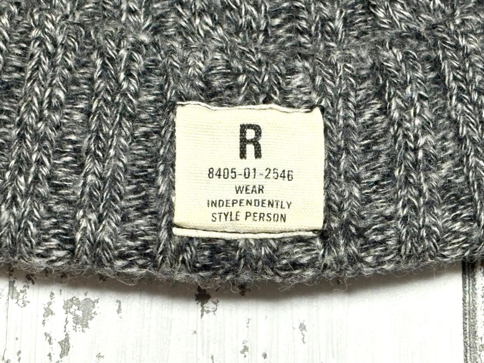 ROTTWEILER ロットワイラー ビーニー ニット キャップ シルバー&グレー