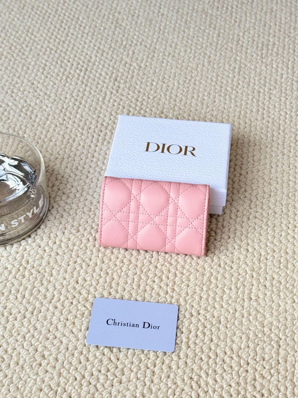 （新品）ディオール My Dior Glycine ミニウォレット　ピンク My Dior Glycine Wallet Powder Pink Cannage Lambskin | DIOR
