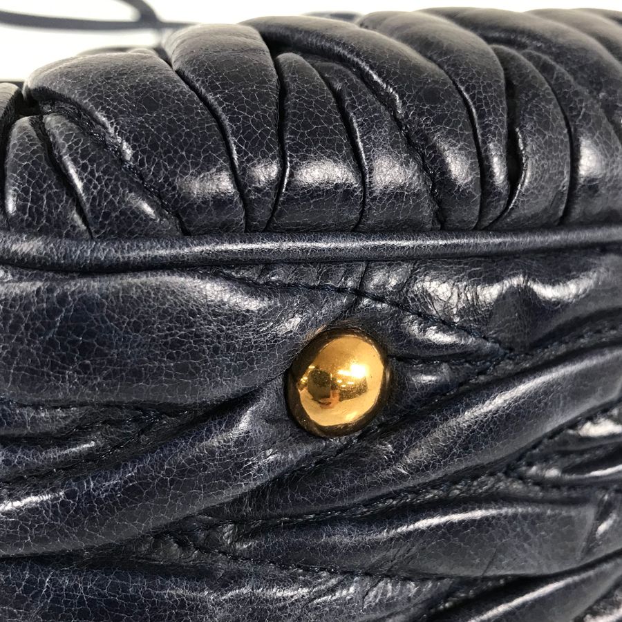 ミュウミュウ MIUMIU レザー トートバッグ sh【中古】 - メルカリ