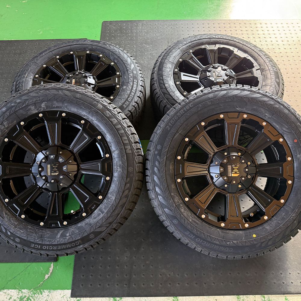 無くなり次第終了 ハイエース用 スタッドレス タイヤホイールセット 製 16インチ 215 65R16 車検対応 LEXXEL DeathRock