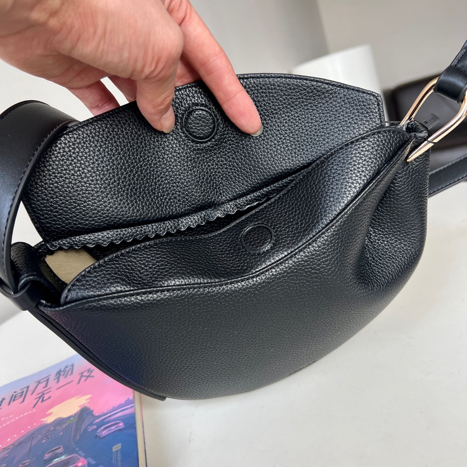 トンカ ショルダーバッグ