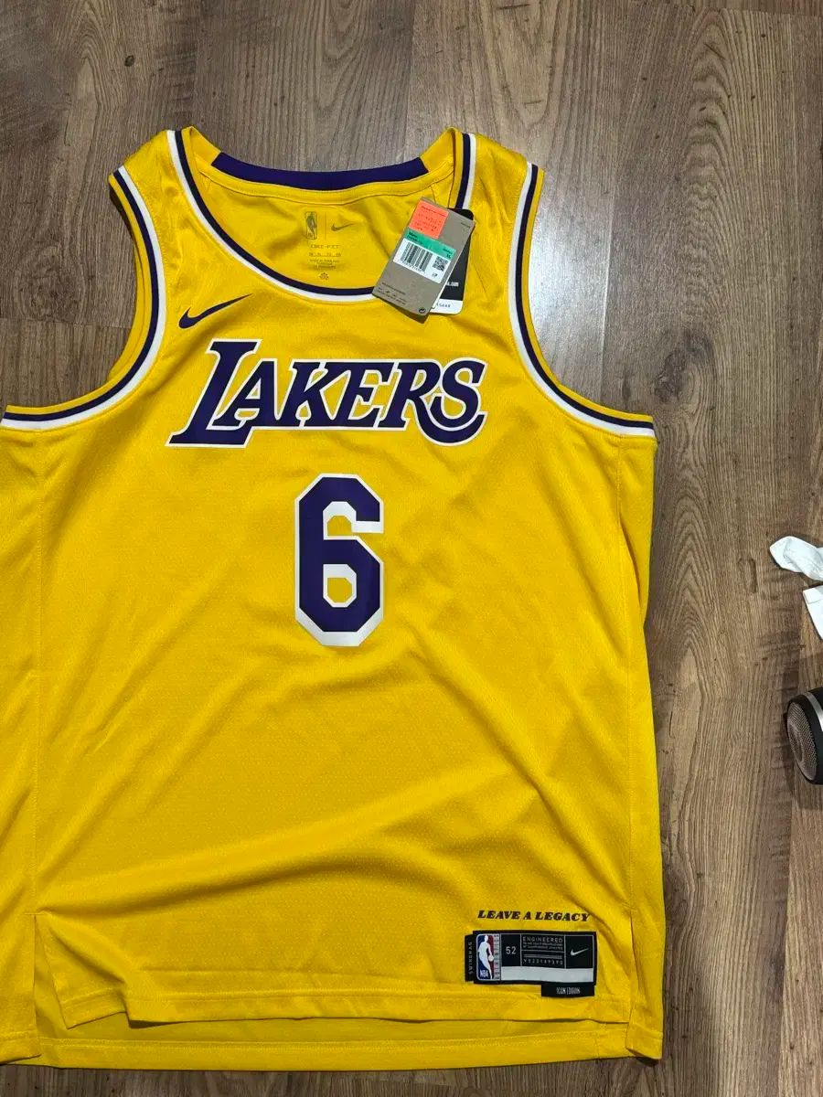 新製品) ナイキ レブロン ジェームス LA Lakers ジャージ xl