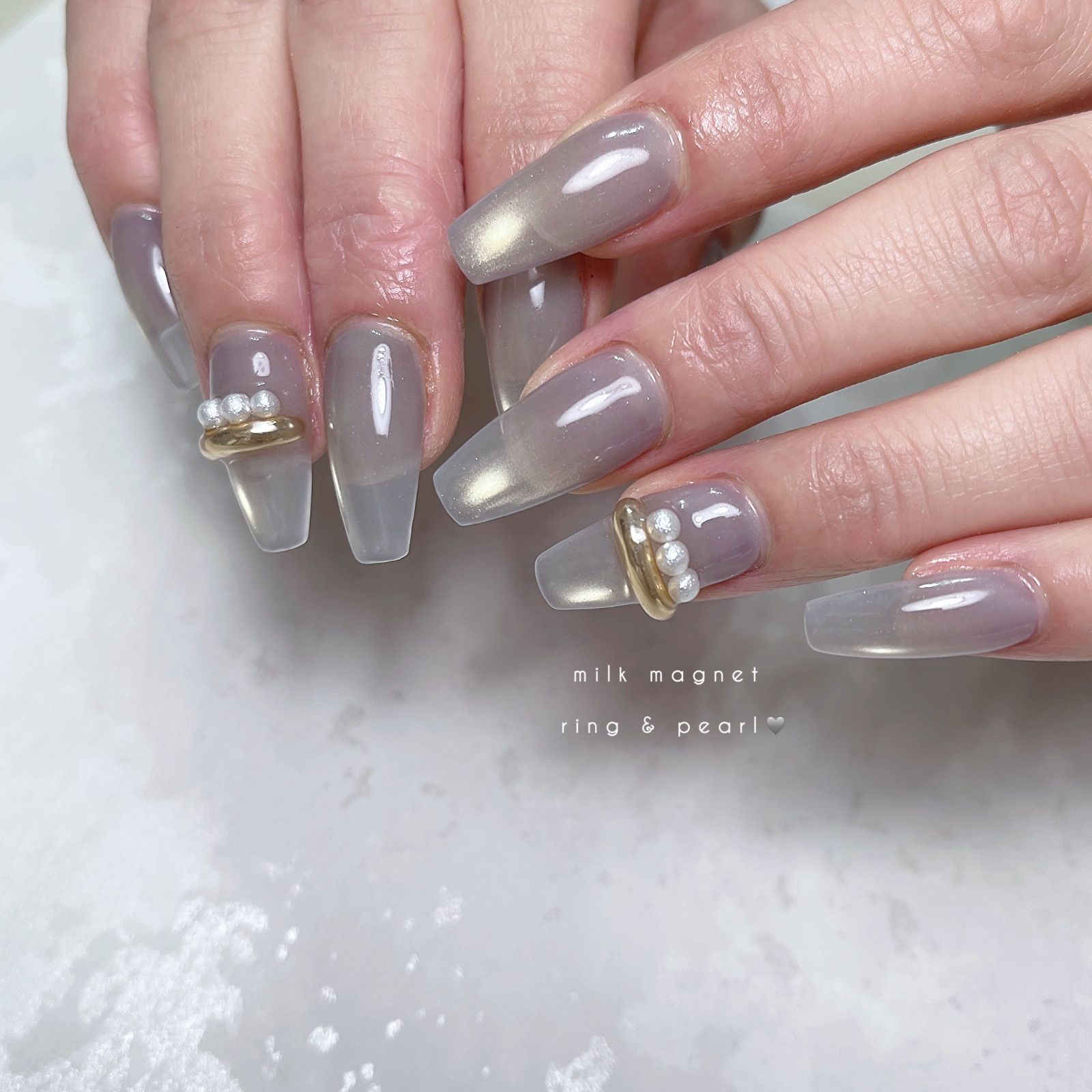 ベージュマグネット×パール ネイルチップ ネイルチップ#ネイル#ジェル