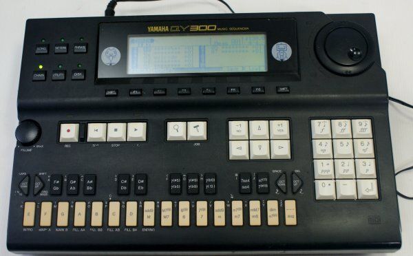 Yamaha QY300 ヤマハ シーケンサー - メルカリ