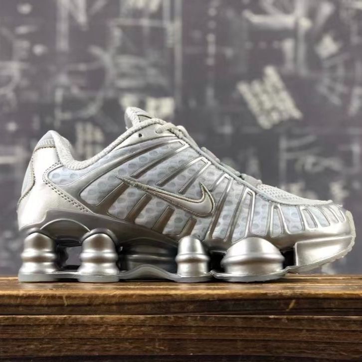 新品 限定 Nike Shox TL ナイキ ショックス TL スニーカー 男女兼用 未使用 - メルカリ