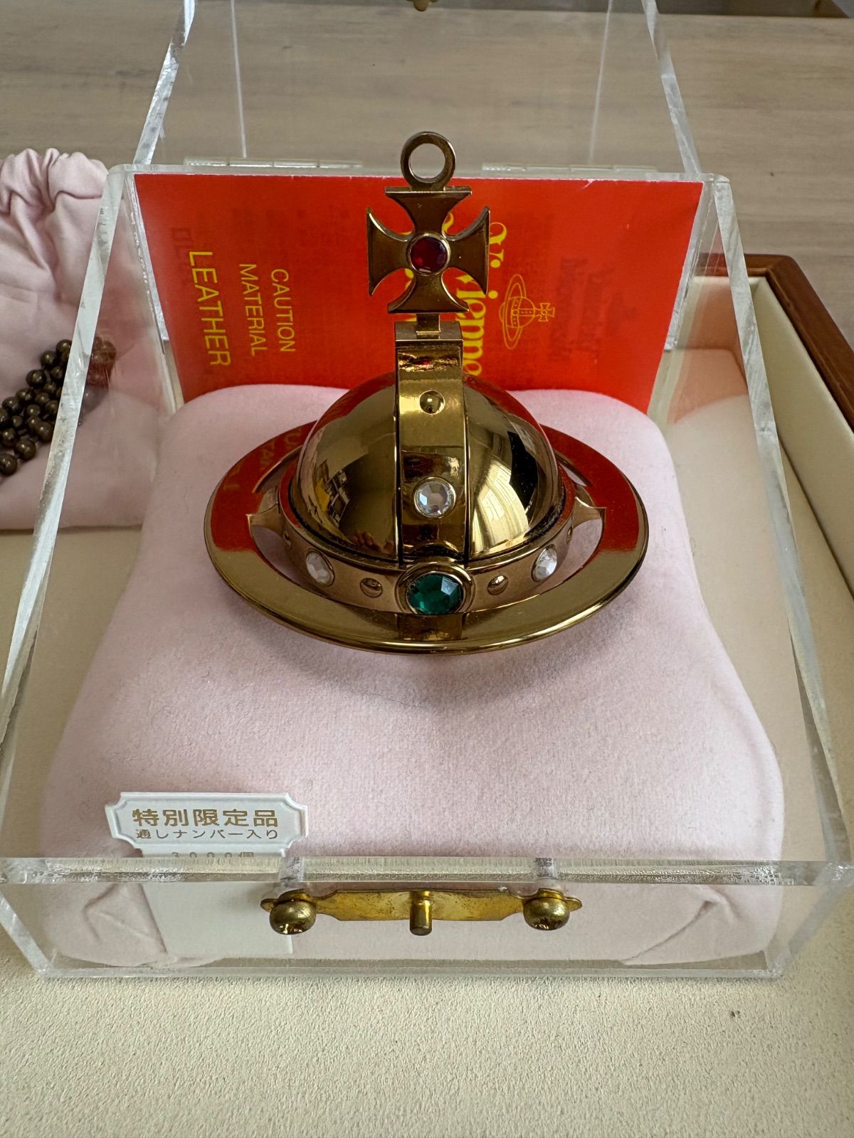 ヴィヴィアンウエストウッド Vivienne Westwood オーブライター 3000個 ライター ゴールド Vivienne Westwood