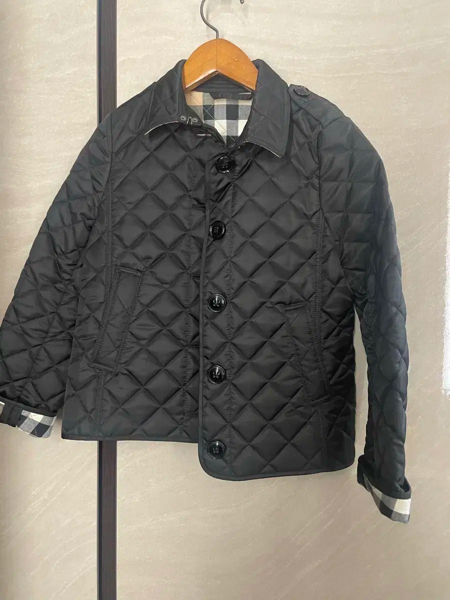 バーバリー キッズ キルティングジャケット 8y