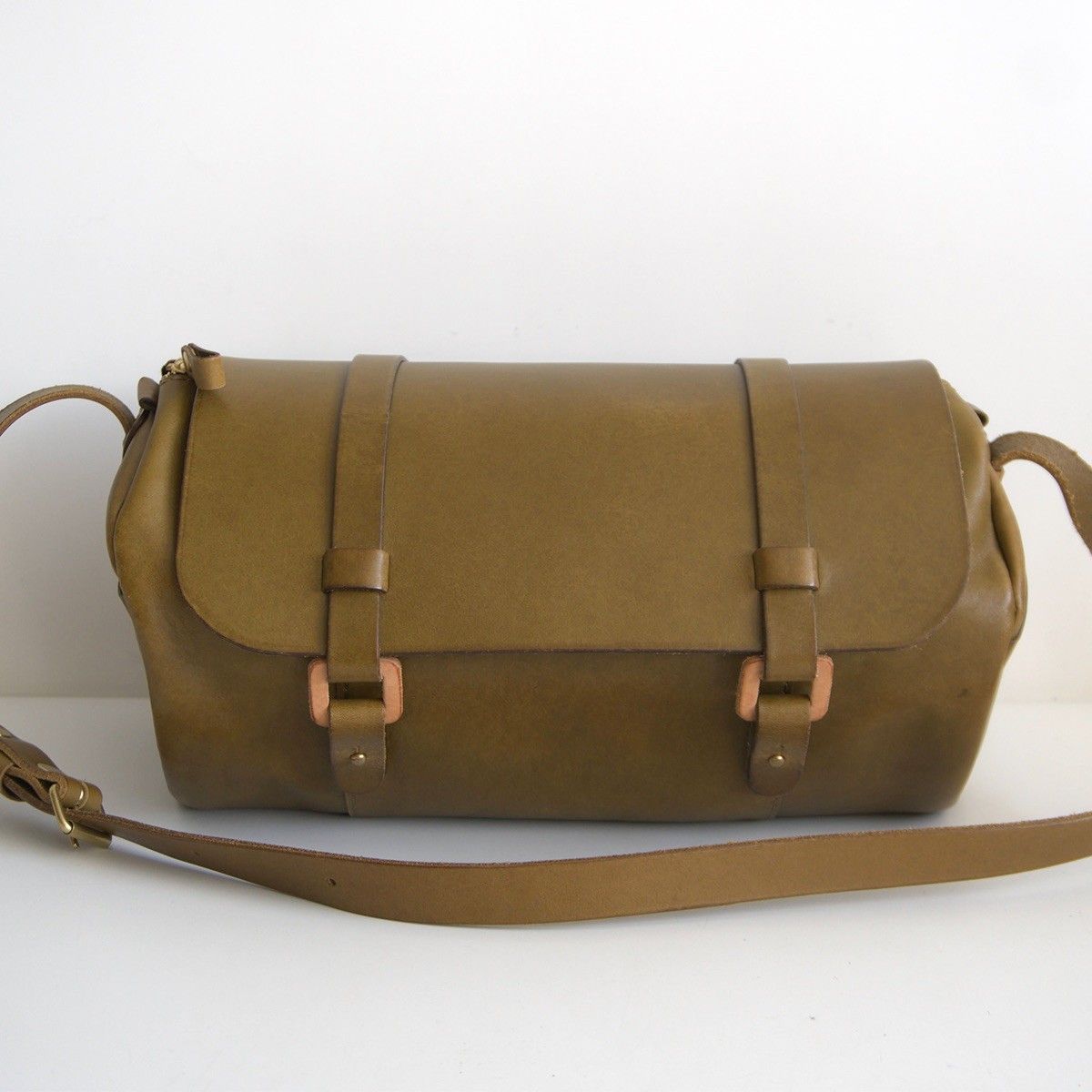 美品】 HERZ ヘルツ 【ドラム型ショルダー(CK-1)】グリーン レザー