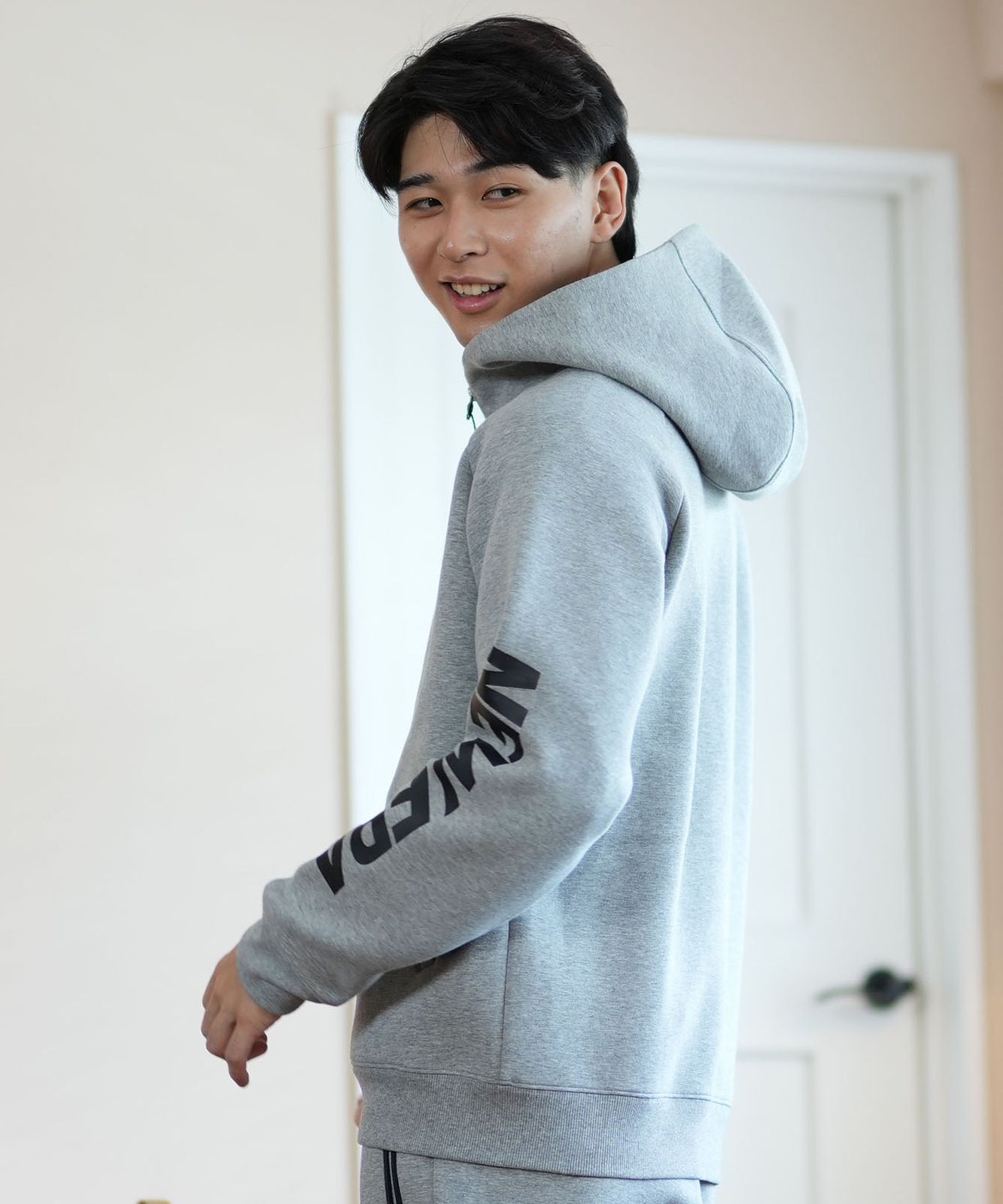 ムラスポ公式】新品 NEW ERA ニューエラ パーカー ジップアップ メンズ 