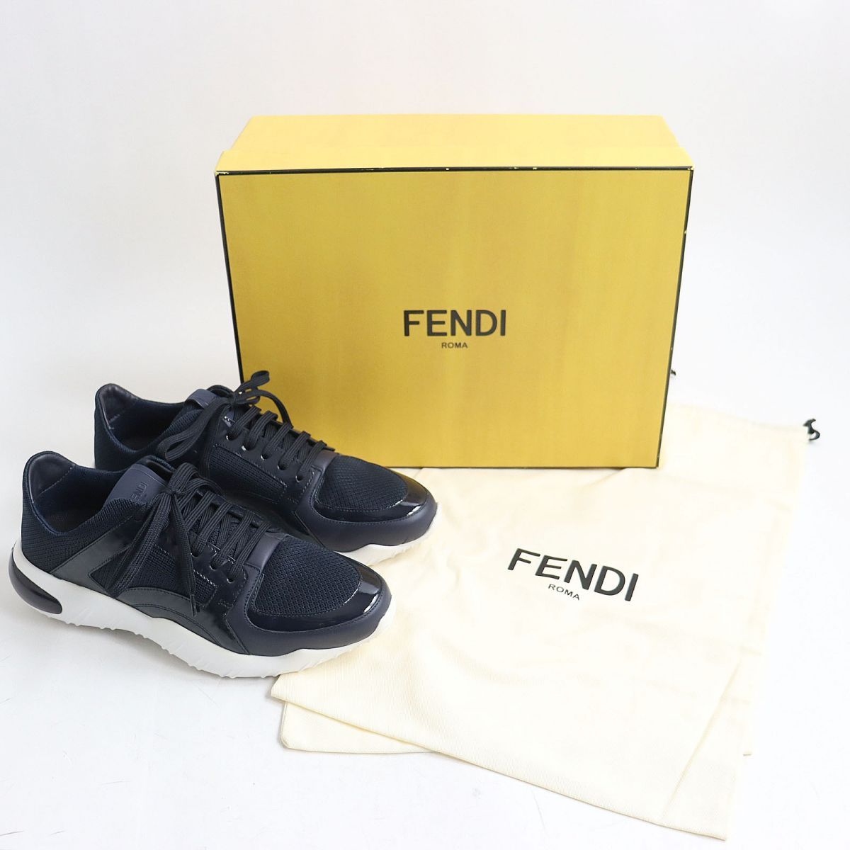 美品◇FENDI フェンディ 7E1322 ズッカ柄 メッシュ ローカット 