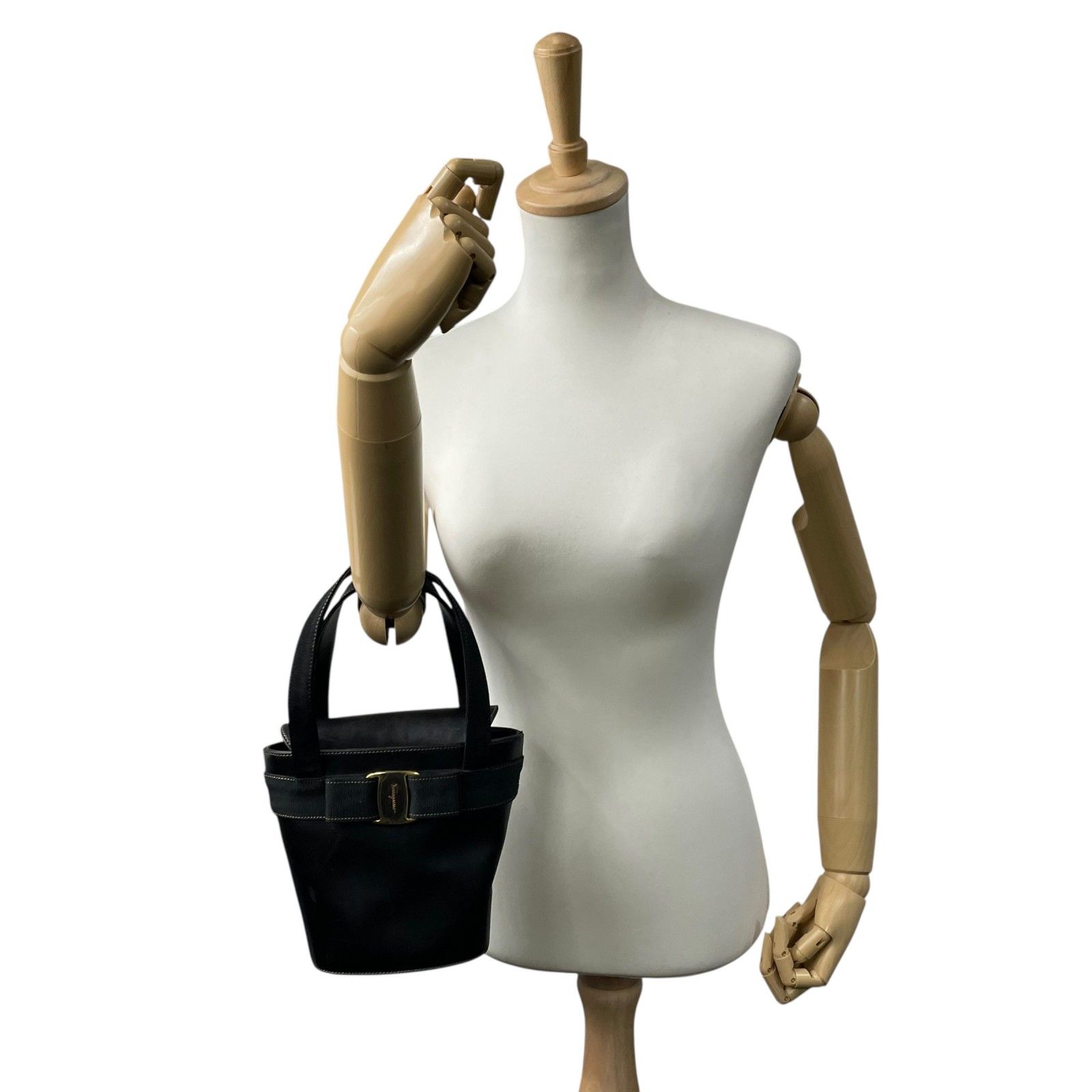 Salvatore Ferragamo サルヴァトーレ フェラガモ BA216161