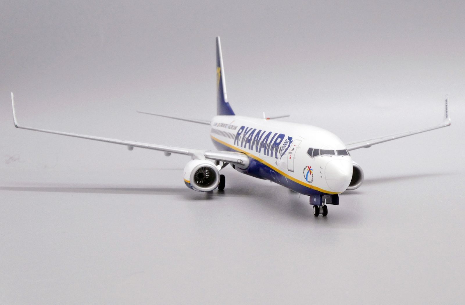 737-800 EI-DWE