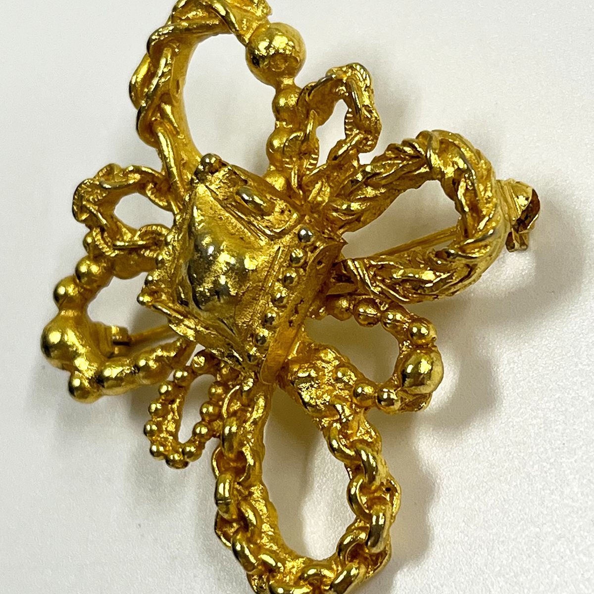 Christian Lacroix　 ラクロワ ブローチ Christian Lacroix クリスチャンラクロワ ブローチ Christian Lacroix