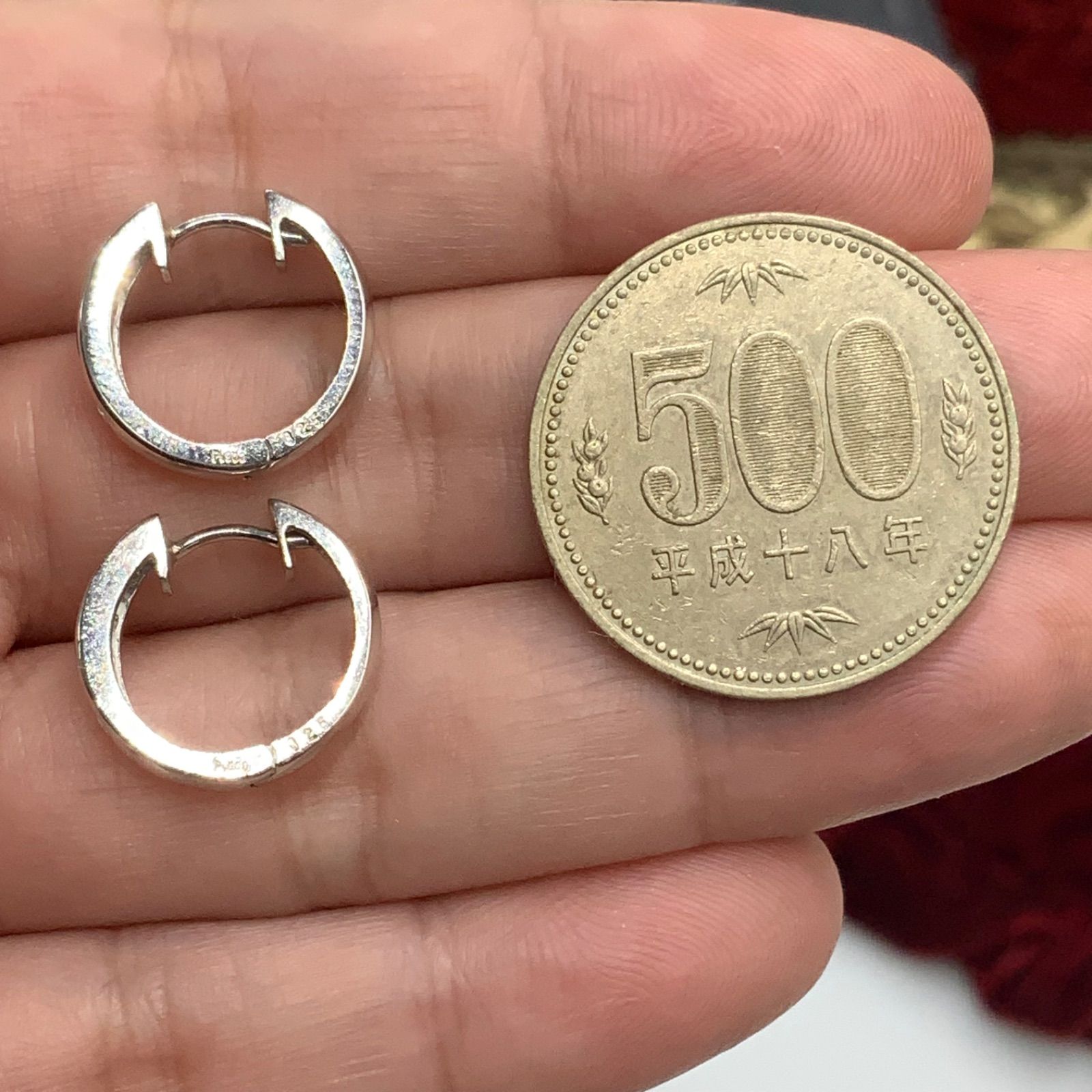 Pt900 ダイヤフープフープピアス 5.5g 0.25ct×2 - メルカリ