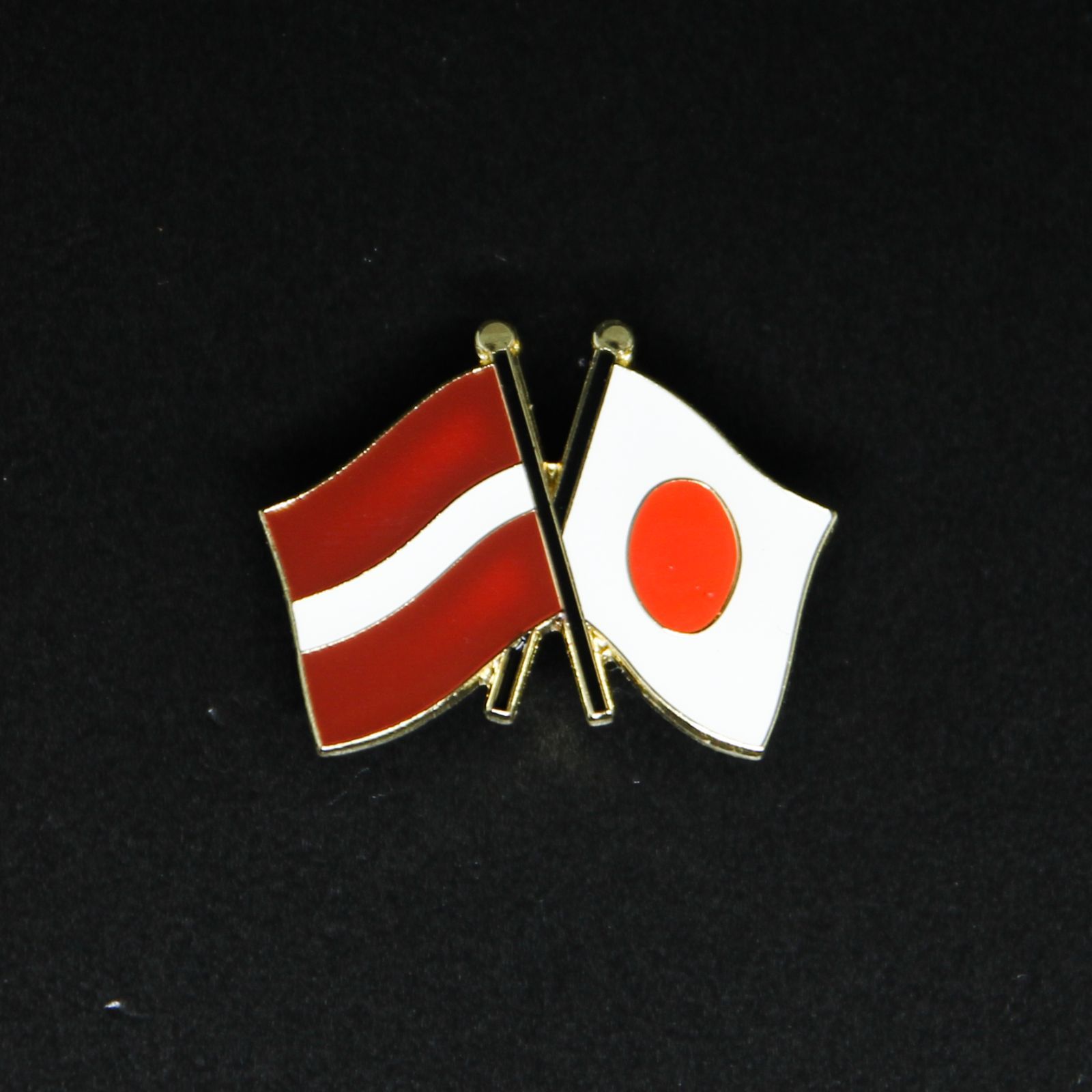 Ｌラトビア共和国軍＊国旗ピン（実物） 楽天市場】TOSPA ラトビア 国旗 70×105cm テトロン製 日本製