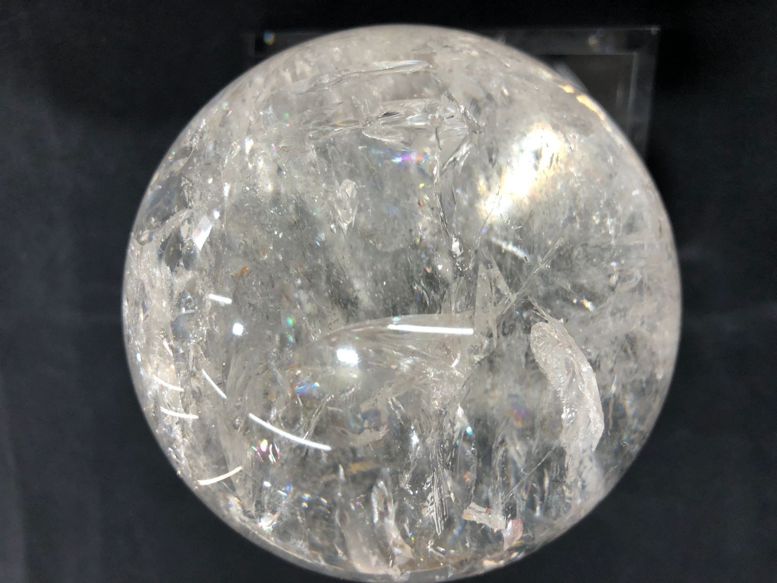  天然レインボー水晶丸玉 コリント産 100㎜ 置物 インテリア小物