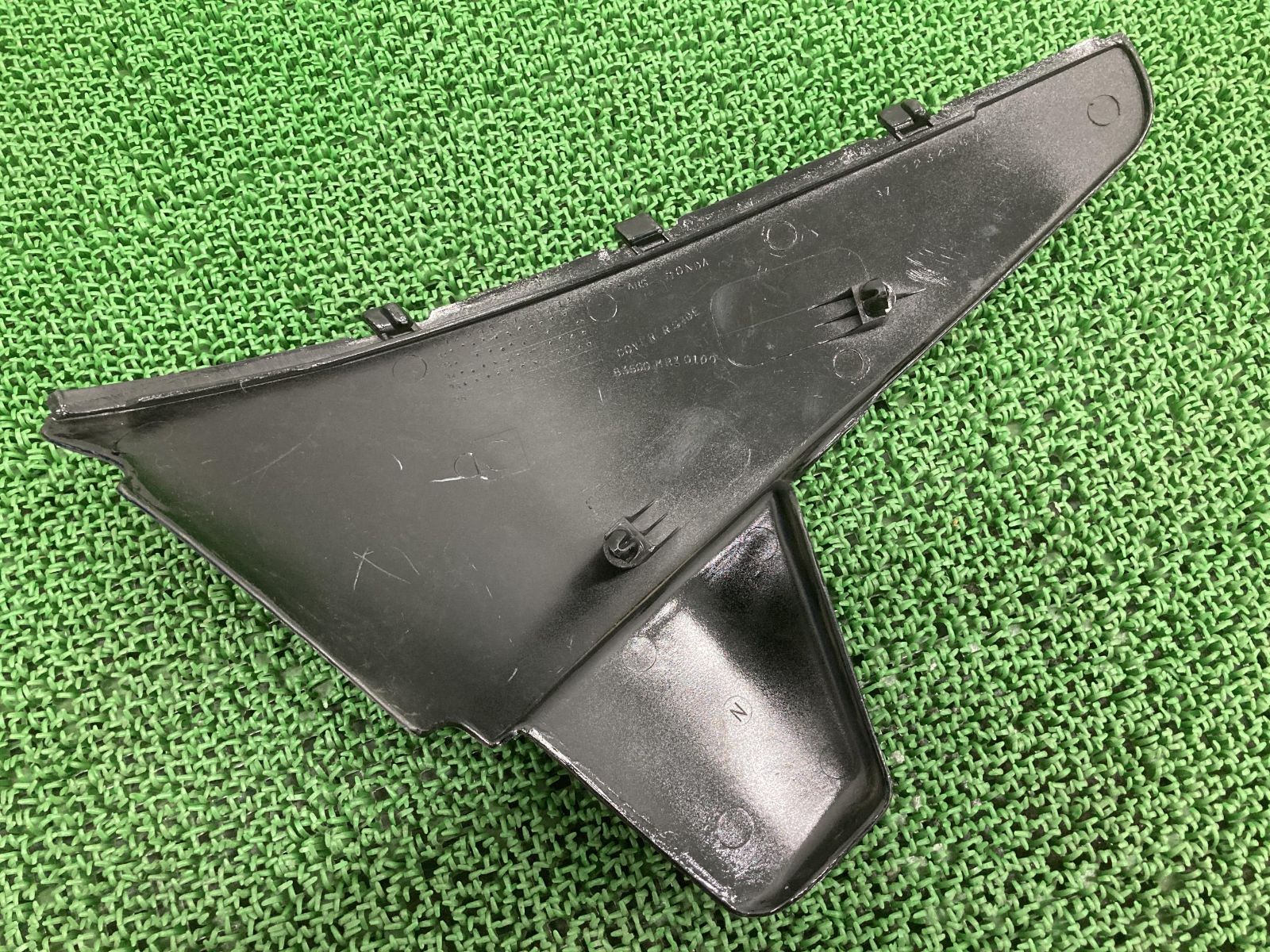 スティード400VCL サイドカバー 右 黒 MR1 ホンダ 純正 中古