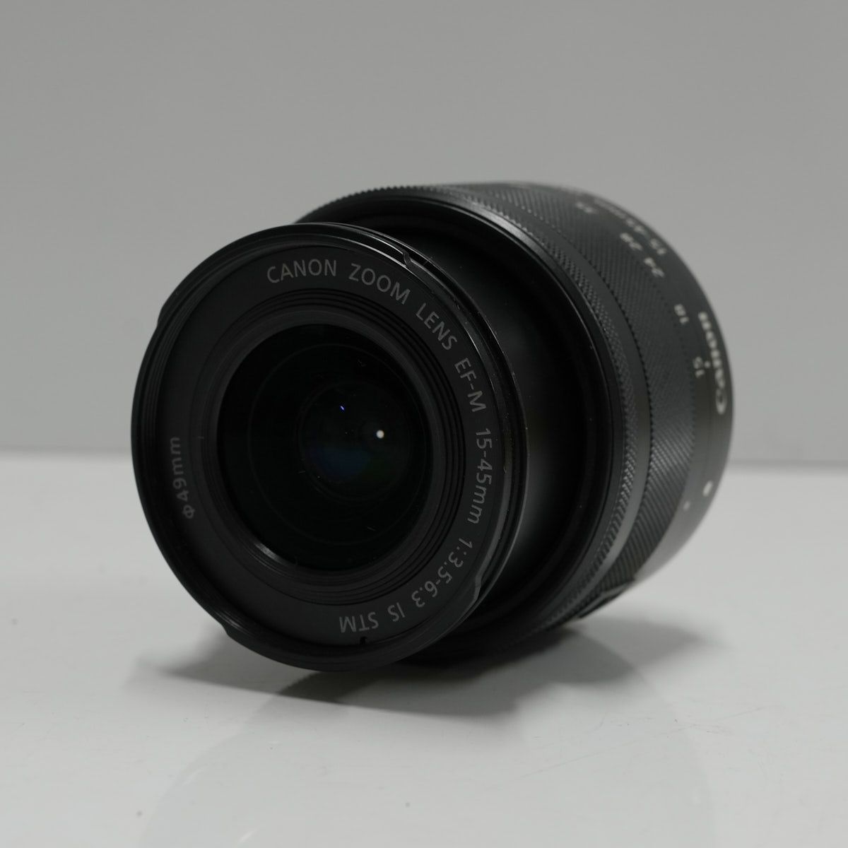 中古品 Canon EF-M 15-45mm F3.5-6.3 IS STM 単焦点レンズ キャノン