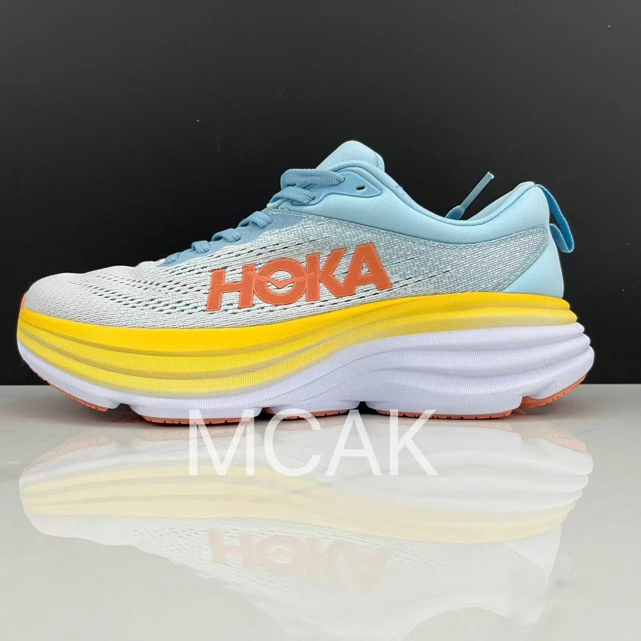 HOKA ONE ONE BONDI 8 ホカオネオネ ボンダイ8 ランニングシューズ スニーカー 軽量 耐久性  レディース