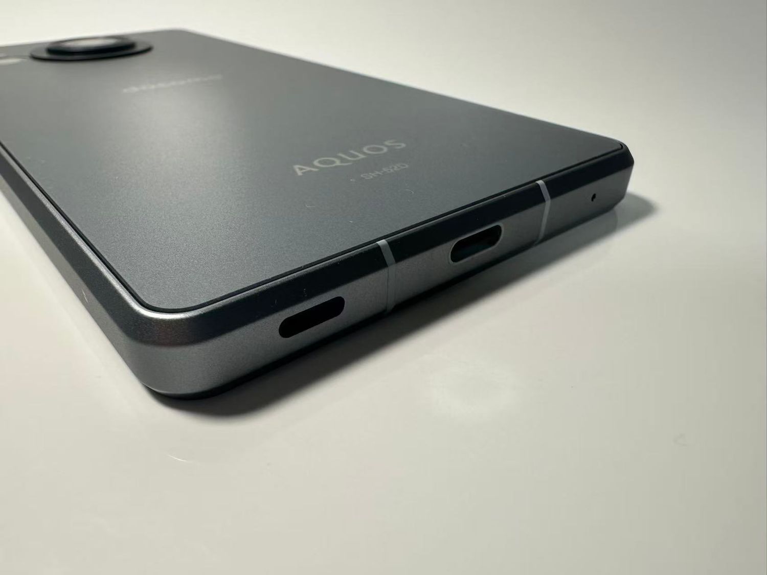 Aquos R8 SH-52D docomo 256GB SIMフリー ブール AQUOS R8 SH-R80 SIM