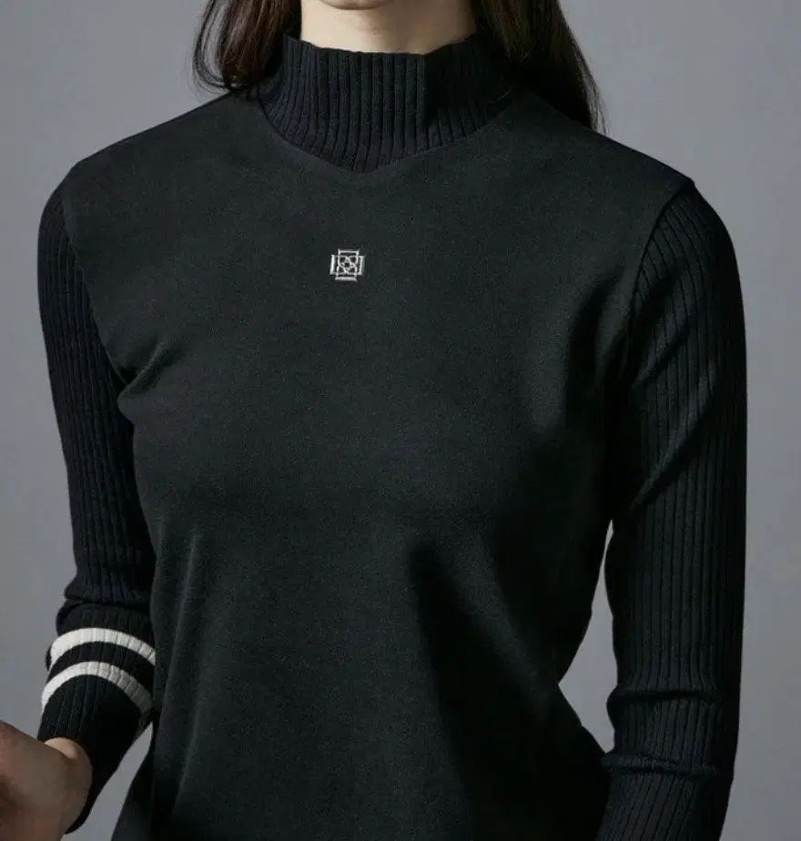 DAKS レディース ゴルフウェア ブラック ゴージ タートルネック 長袖 ニット 95