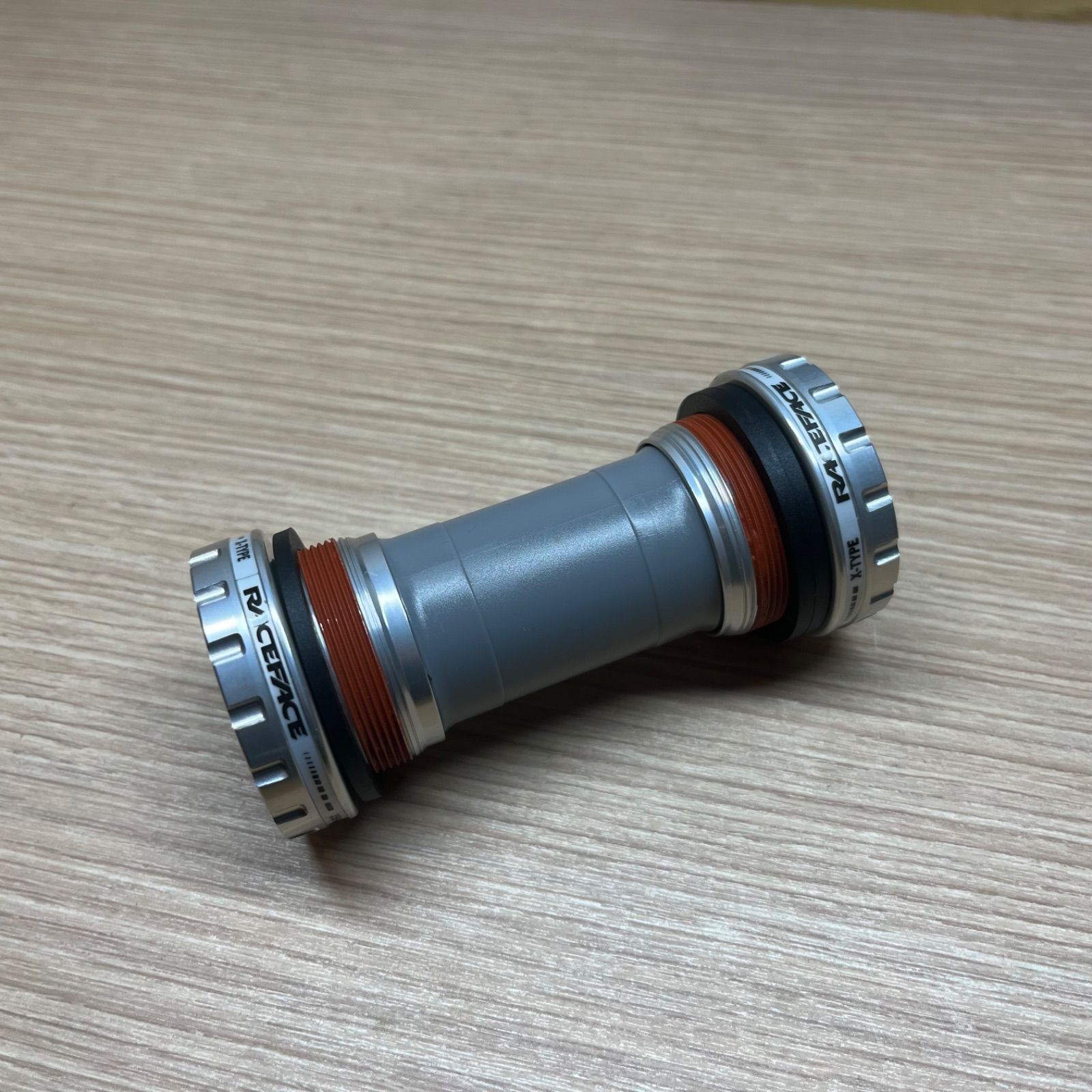 格安，限定セール RACEFACE レースフェース　X-TYPE/TEAM　XC　BB ボトムブラケット　新品　BSA ボトムブラケット(BB)