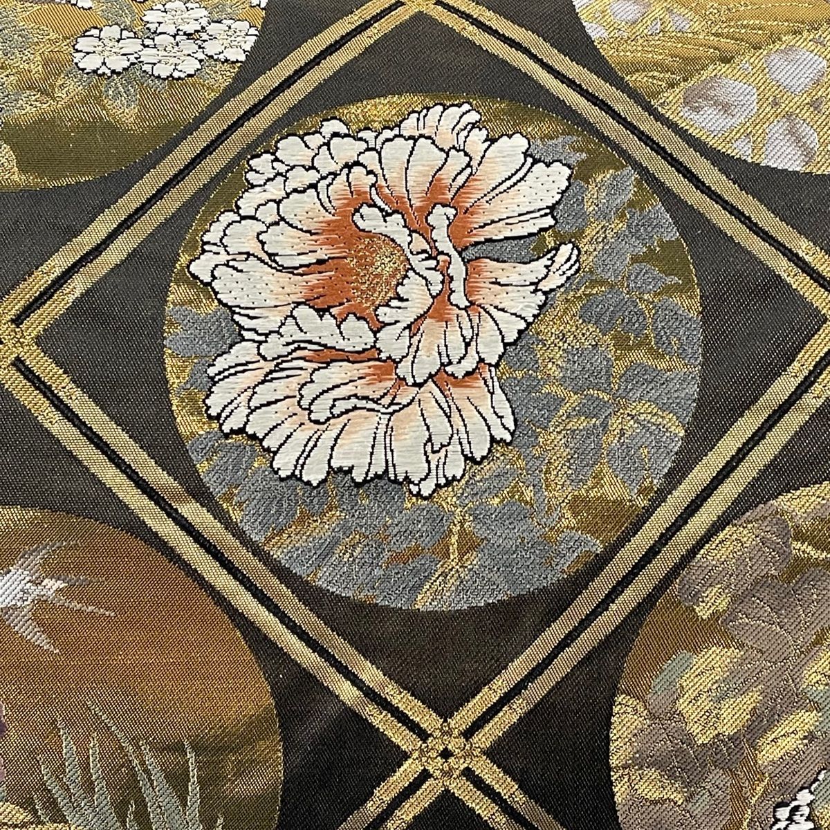 袋帯 美品 秀品 落款 本金箔二重織 関西仕立て 格天井 金糸 箔