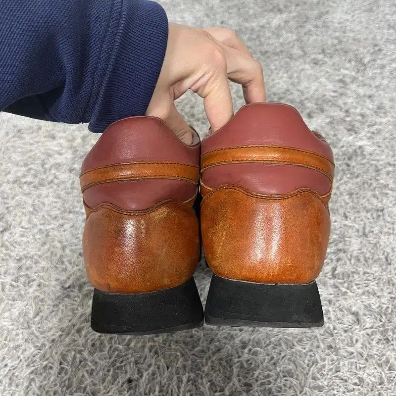 280