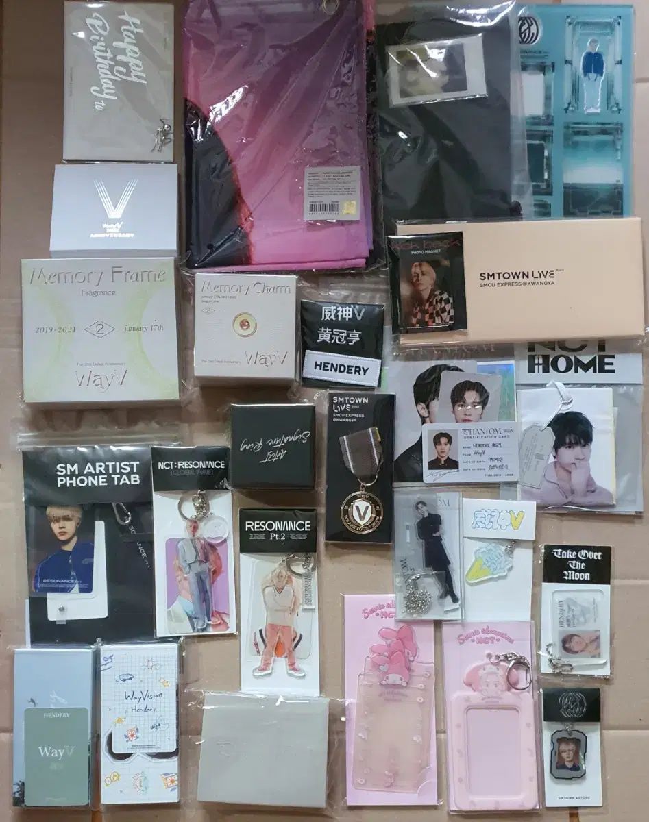 【雷市場（ポンジャン）商品韓国直送】wayv WayV ヘンドリー(HENDERY) MD グッズ md テン(TEN) クン(KUN) ヤンヤン(YANGYANG) ウィンウィン(WINWIN) シャオジュン(XIAOJUN)