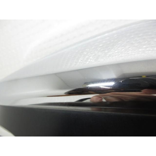 右サイドミラー