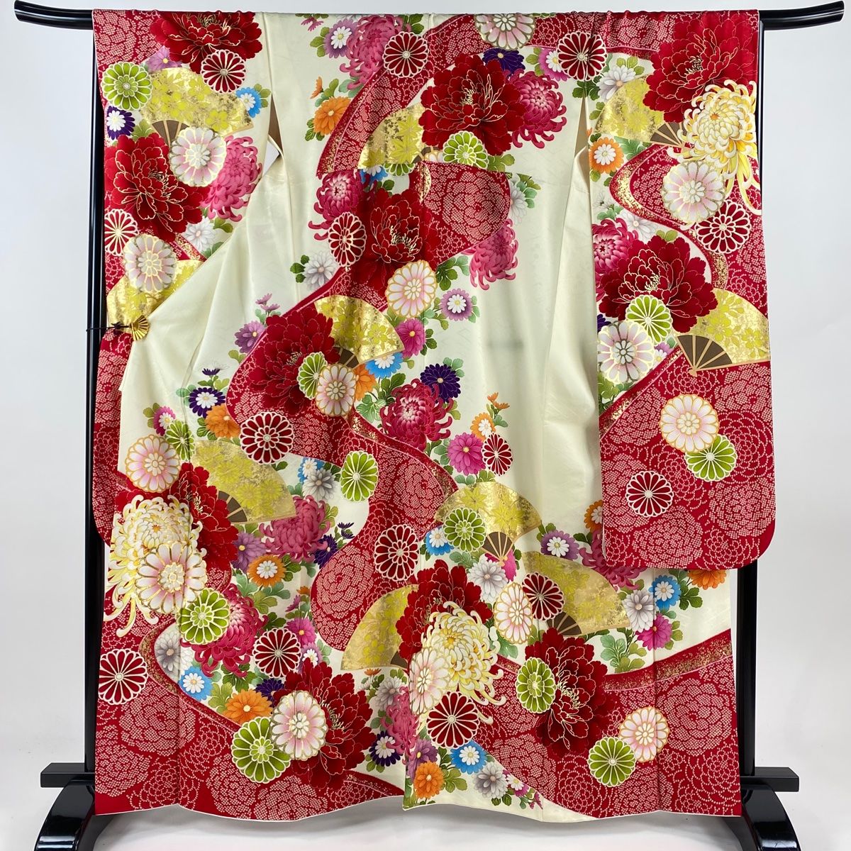 振袖 身丈163cm 裄丈67.5cm L 袷 牡丹 菊 金糸 金彩 クリーム 正絹 名品