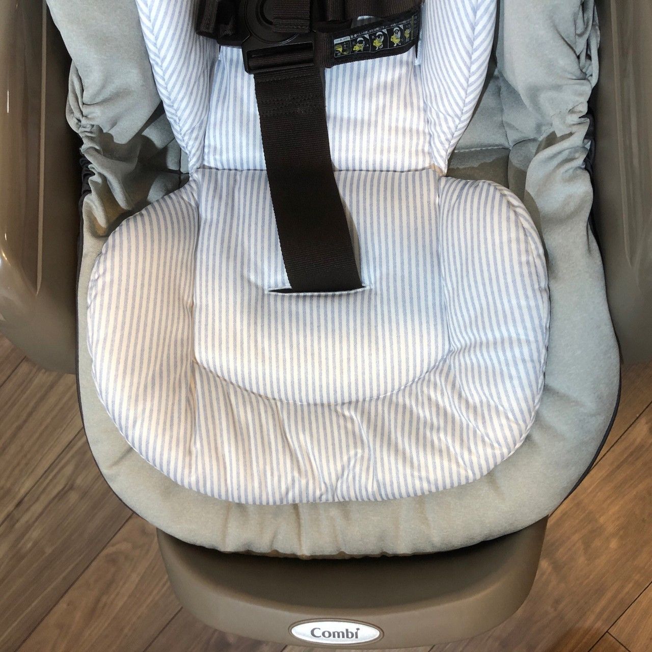 Combiハイローチェア袋付き コンビ ネムリラ バースデイ 限定 モデル