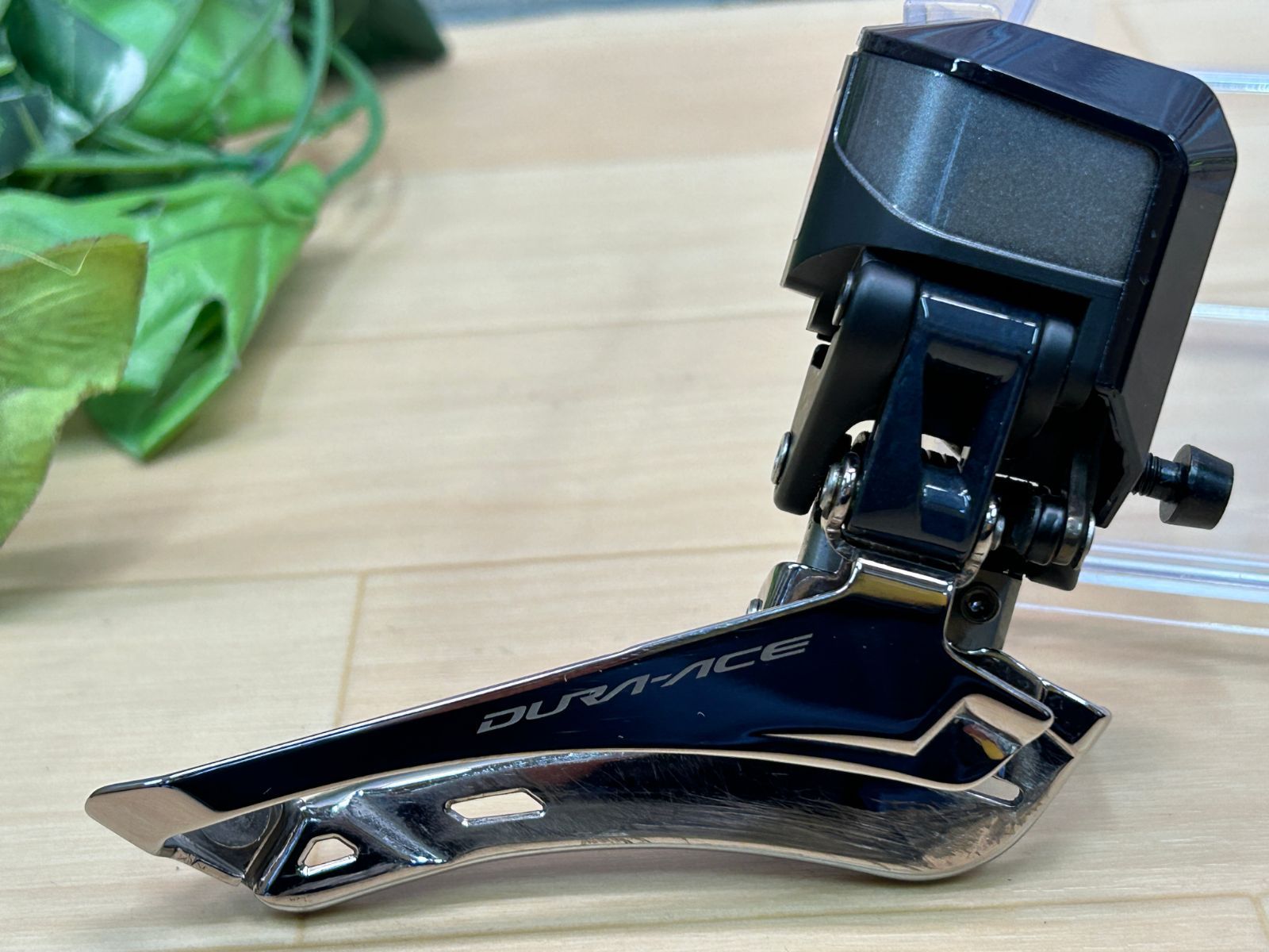 シマノ フロントディレイラー DURA-ACE DI2 FD-9070 中古