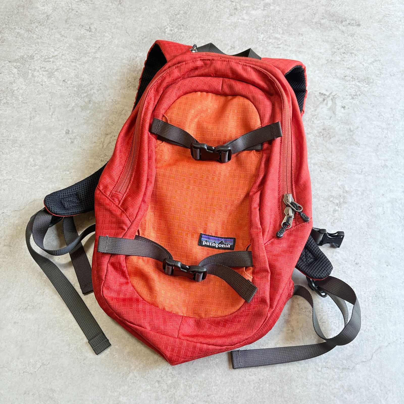 パタゴニア Y2K テック ボディバッグ アウトドア オレンジ 激レア c40 patagonia パタゴニア Lightweight Travel Mini Hip Pack ライト