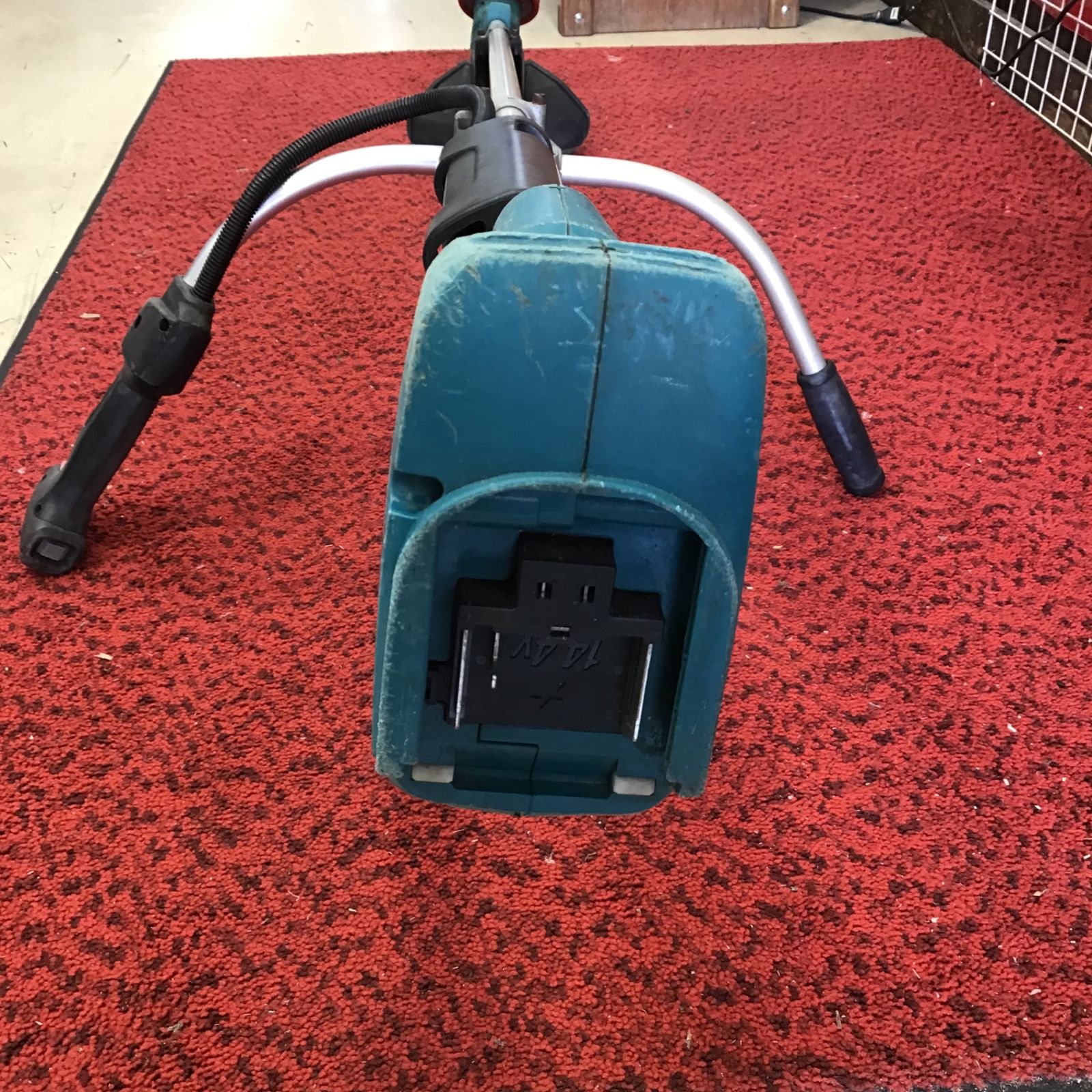 〇マキタ(makita) 充電式草刈機 Uハンドル 14.4V バッテリ・充電器別売 