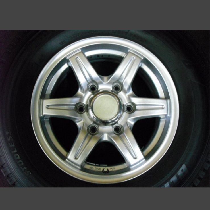 T-2129 本州 22年製 ブリヂストン 195 80R15 超バリ山 200系ハイエース 等 15インチスタッドレス タイヤホイール