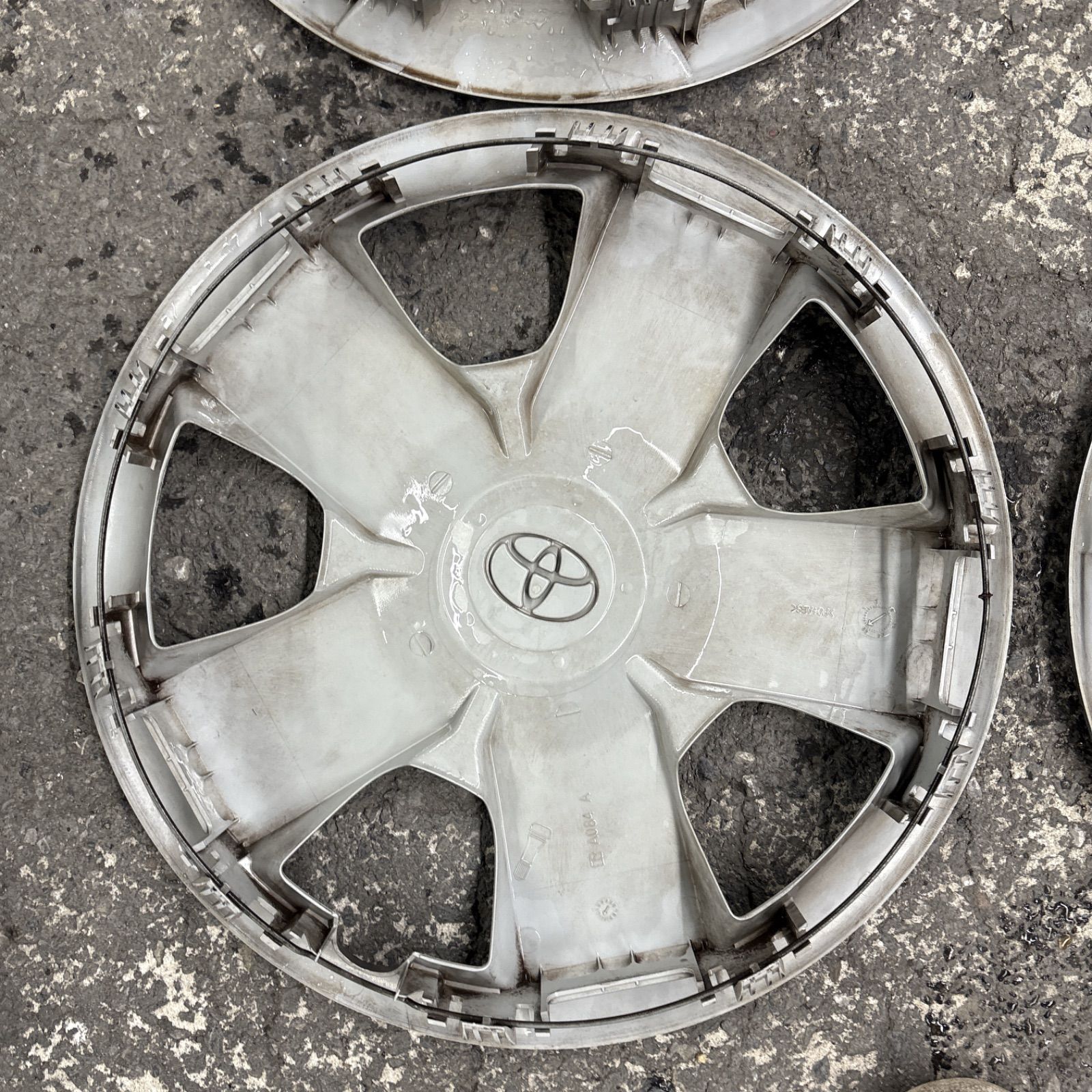 トヨタ NCP80系 シエンタ純正 14インチホイールカバー 4枚 ◇中古品◇