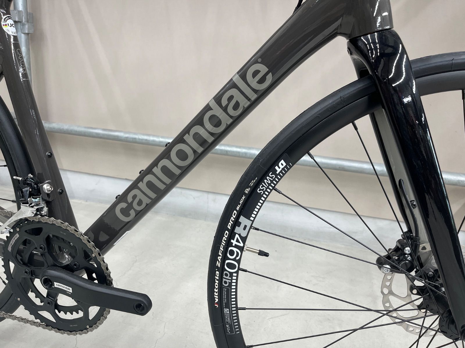 【新品未使用】 cannondale CAAD13 Disc キャノンデール キャド13 ロードバイク ディスクブレーキ SHIMANO 105 【送料無料】