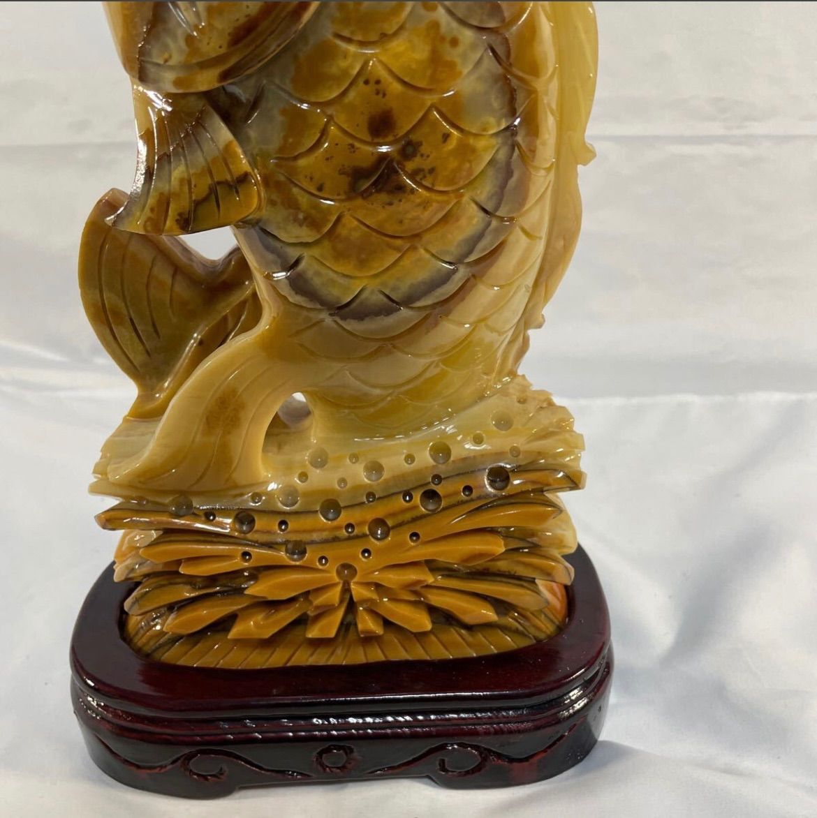 重さ約4.3kg 高さ約33cm