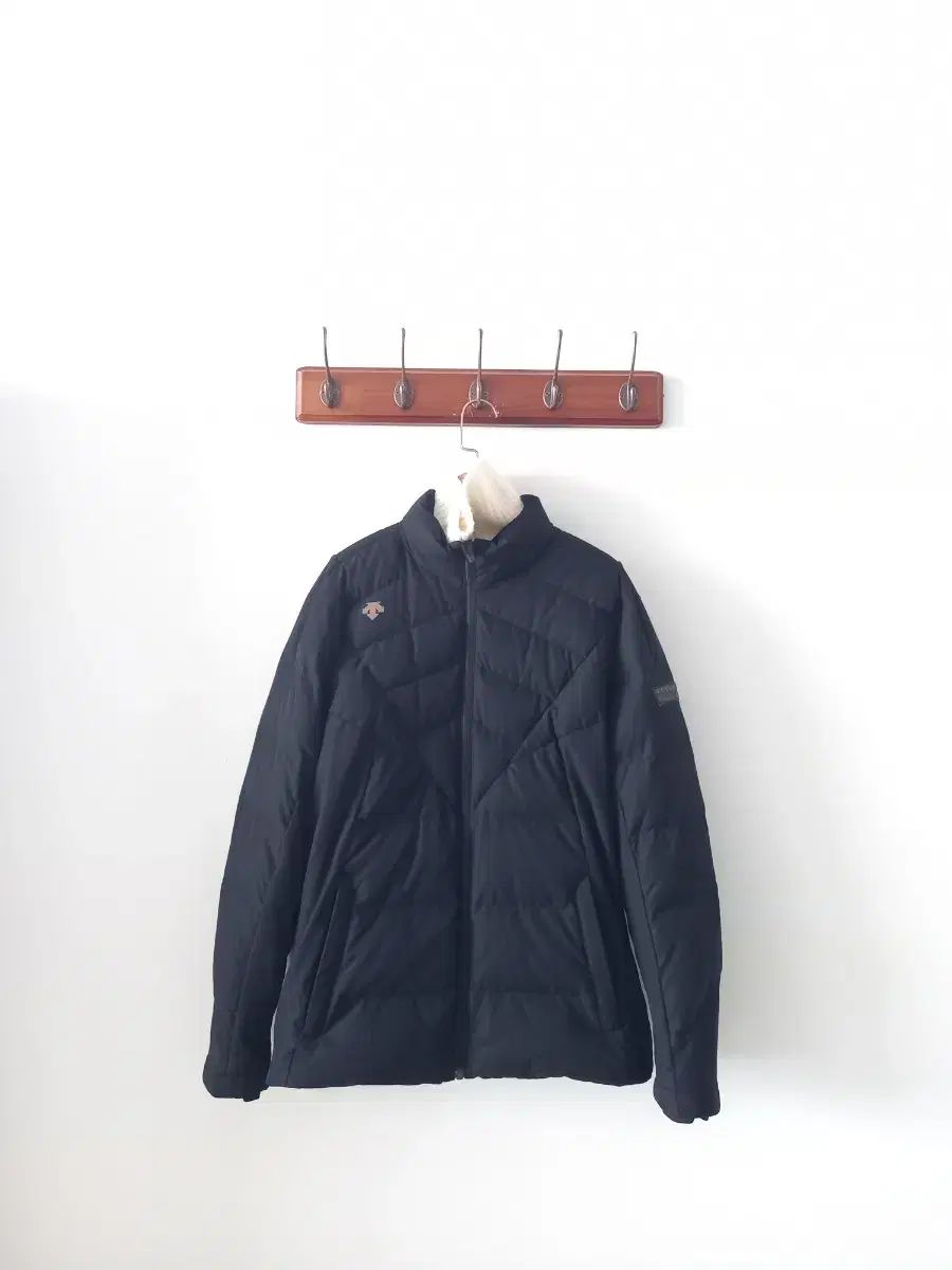 【雷市場（ポンジャン）商品韓国直送】 デサントゴルフ₍DESCENTE GOLF) ダウンキルト パッド (女性用) 100