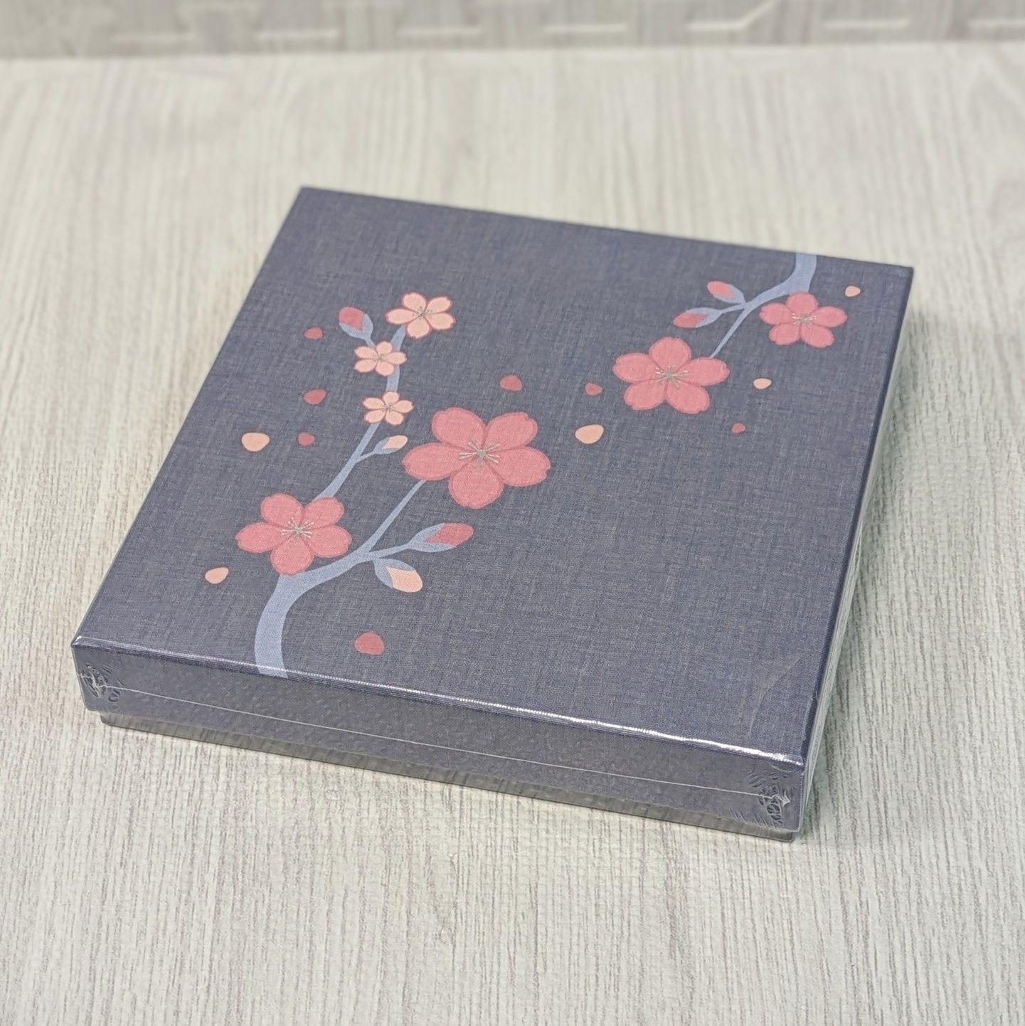 藍色カバー 淡いピンク